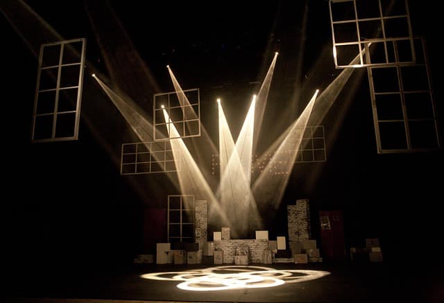 Les Cours d'Improvisation Théâtrale : Apprendre en S'Amusant